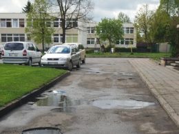 Radviliškio daugiabučių namų kiemų būklės problema nesprendžiama jau 30 metų